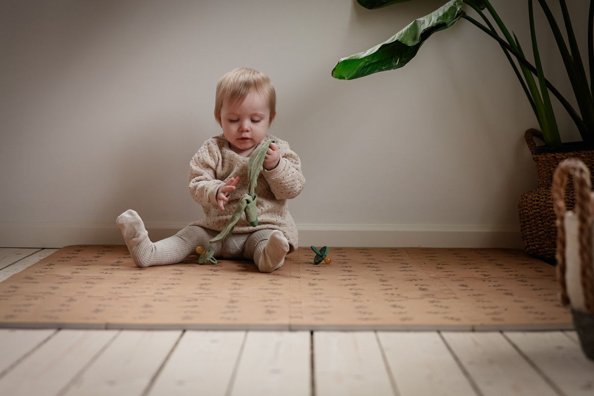 Anneau de dentition et jouet d'activité bio – Parfait pour les porte-bébés